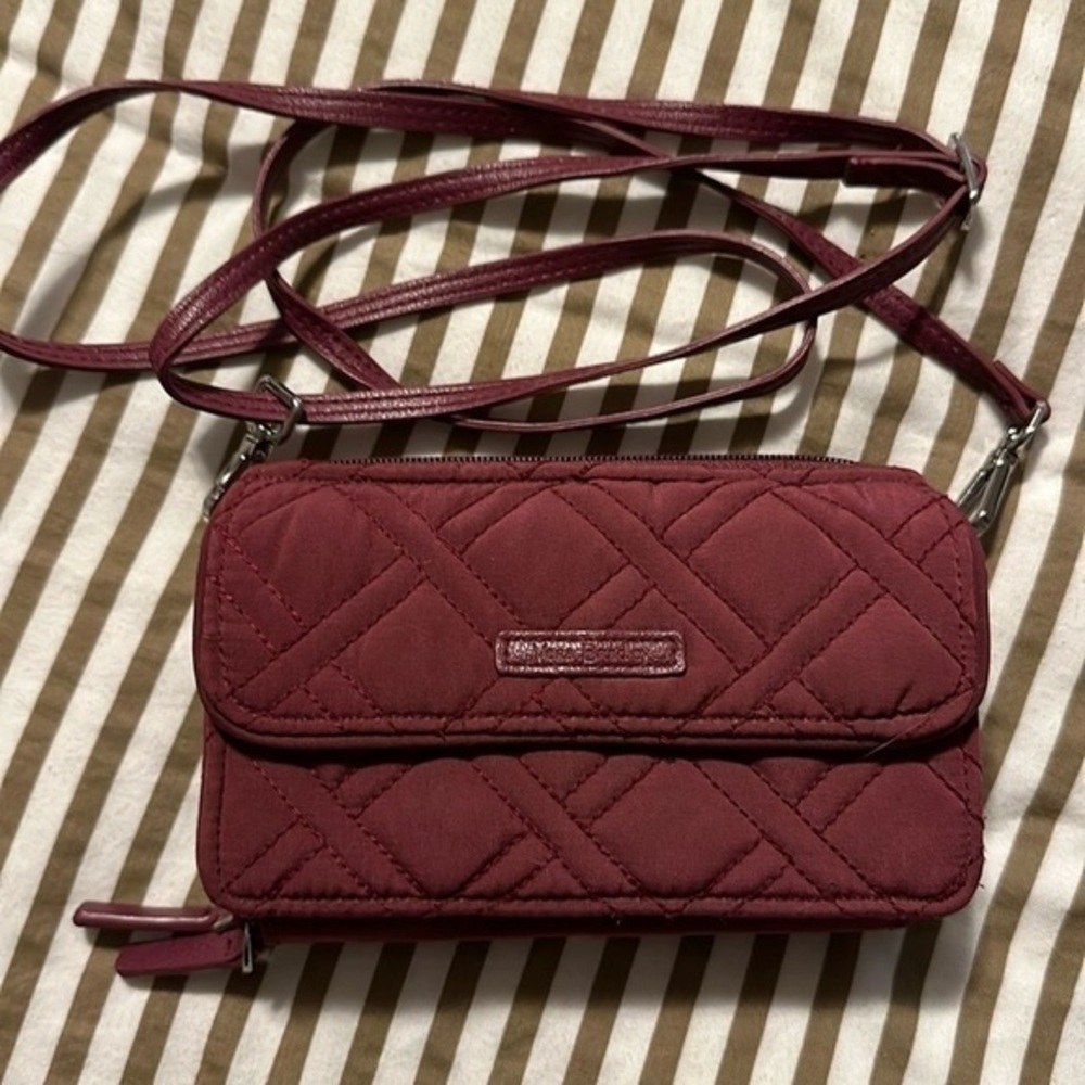EUC Vera Bradley purse wristlet maroon